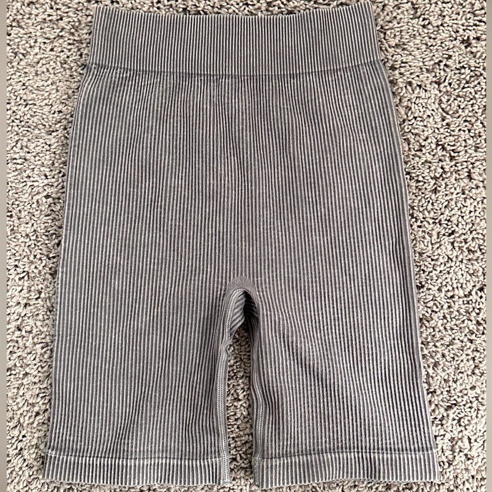 Ribbed Gray Biker Shorts